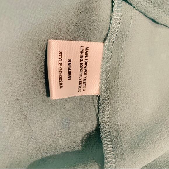 August 1 Eight Green Silky A Line Dress Small - Picture 11 of 11